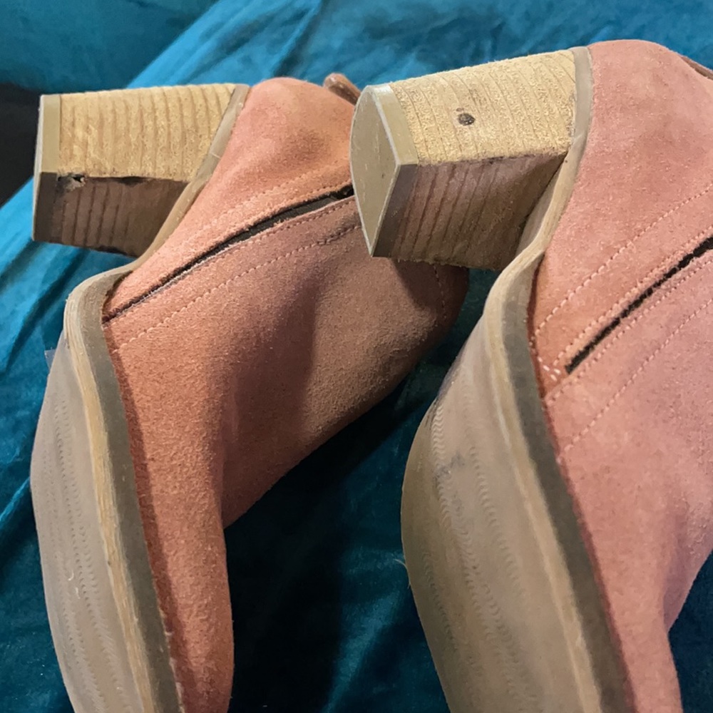 Jeffrey Campbell, size 8. Pretty in pink! Excellent condition upper. - Picture 10 of 12